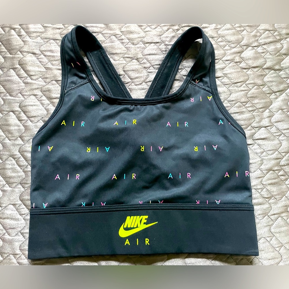 Sports bra